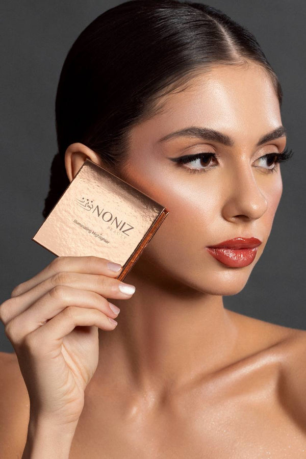 Best Powder Highlighter Dubai UAE - Metallic Shimmer